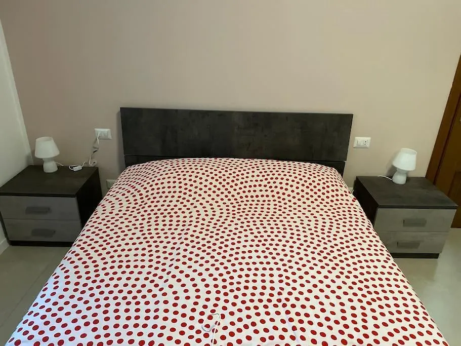 Apartment In Affori Milão